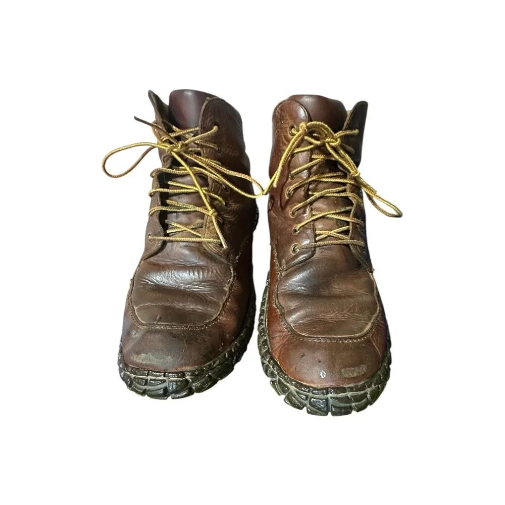 Born Men’s Gilden Moc Toe Brown Leather Chukka Boots Size 10 US Distressed